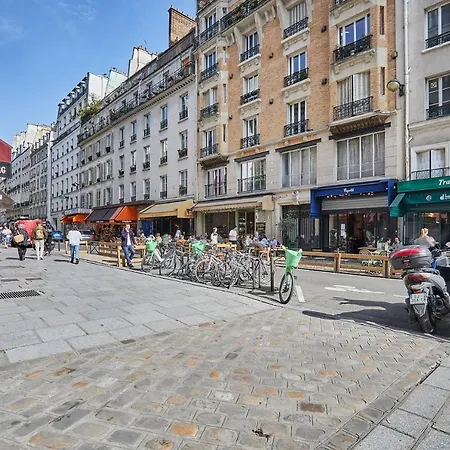 Center Of By Prestige * Paris
